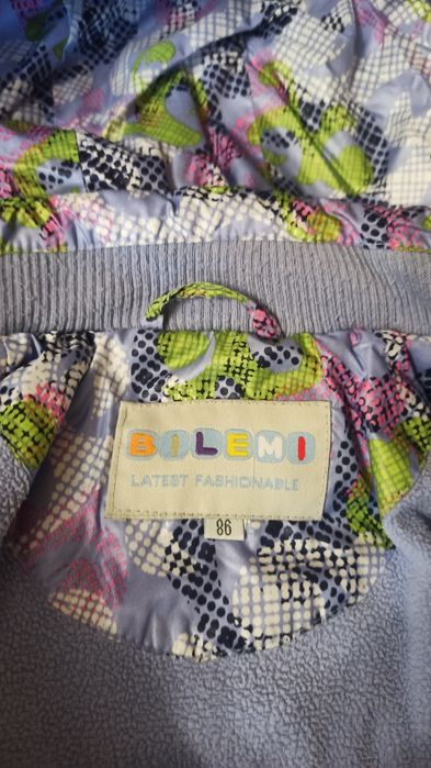 Продам куртку+ джинсы утеплённые для девочки