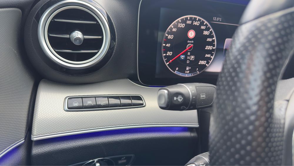 Mercedes E220D 4MATIC 194 CP