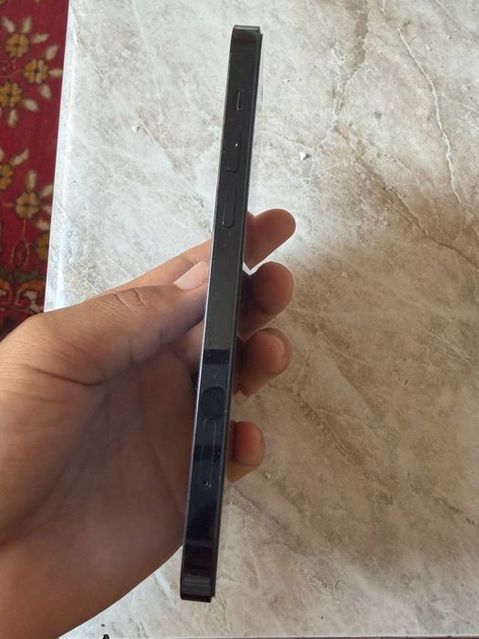 Telefon iphon 12 piro