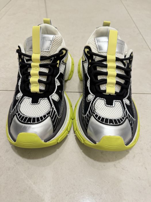 Мъжки спортни обувки