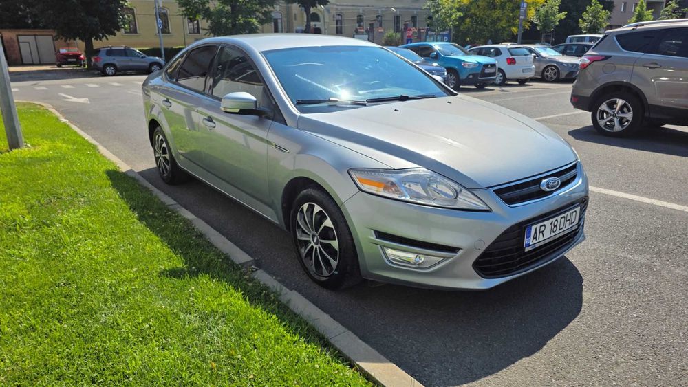 FORD Mondeo 2014 — imagine 2
