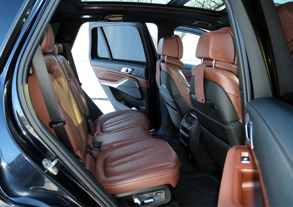 Vand / Schimb BMW X5 G05 4.0i / 169.000 Km / 7 locuri / Sky Lounge / Soft Close / Full