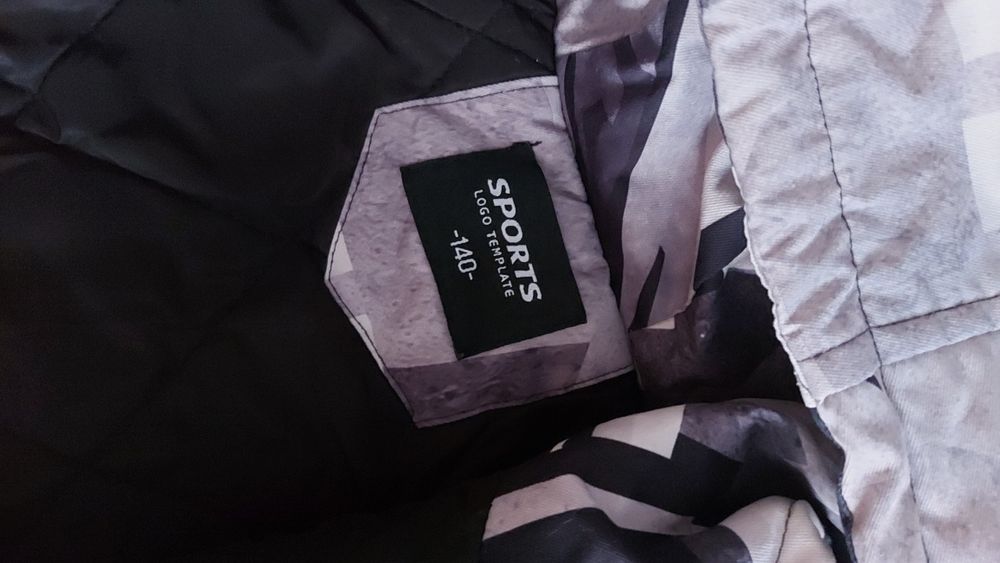 Продам куртку осень-весна р.140