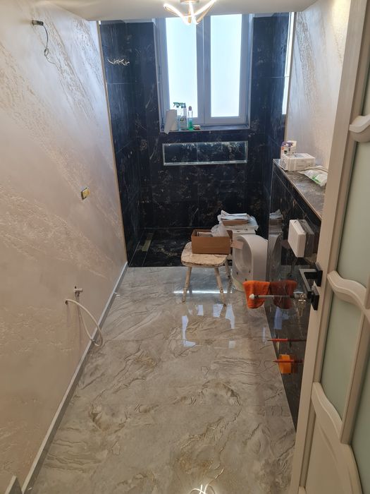 Execut lucrări de amenajări interioare