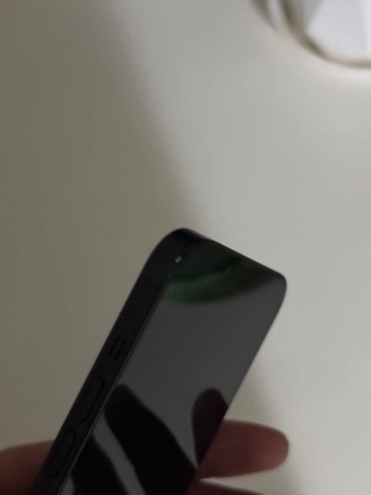 Обменяю iPhone 13