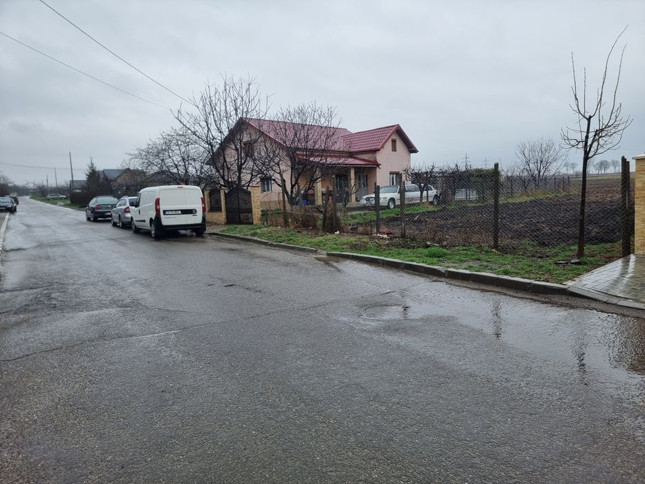 Teren 1100 mp Huși – toate utilitățile – str. Episcop Grigore Leu