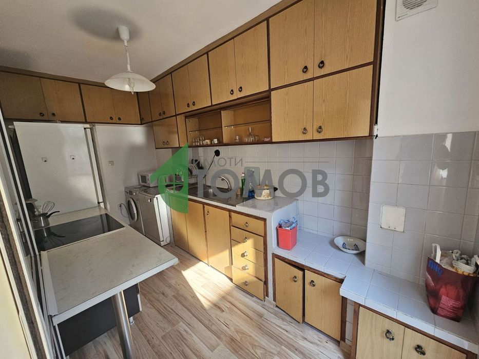 Дава се под наем Тристаен апартамент в Стара Загора, Център - 100 кв.м за 382.5 € - Снимка #7