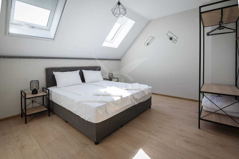 Дава се под наем Тристаен апартамент в Пловдив, Център - 140 кв.м за 1146.99 € - Снимка #8