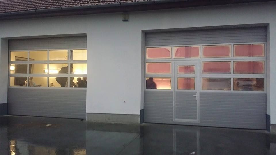 Usa industriala sectionala izolata 3000L/3000H standard de la 999 euro