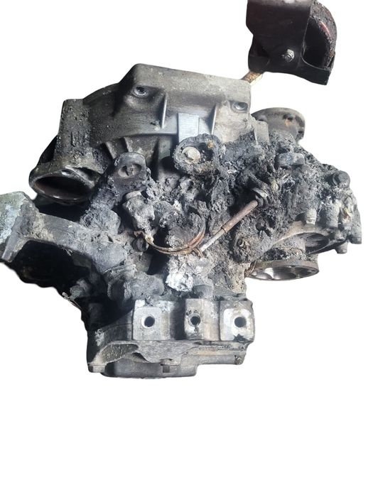 Cutie De Viteze Manuala 5 Trepte Incendiata Volkswagen Caddy Iv Box Sa