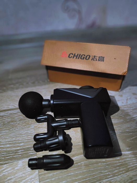 Масажны пистолет