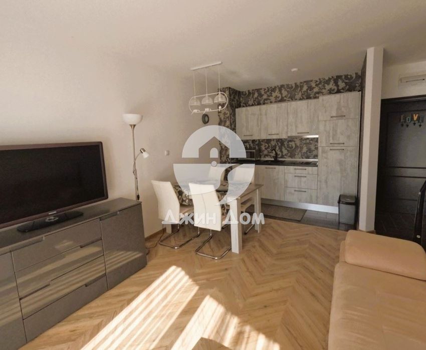 Продава се Двустаен апартамент в Свети Влас - 54 кв.м за 2038 €/кв.м - Снимка #1