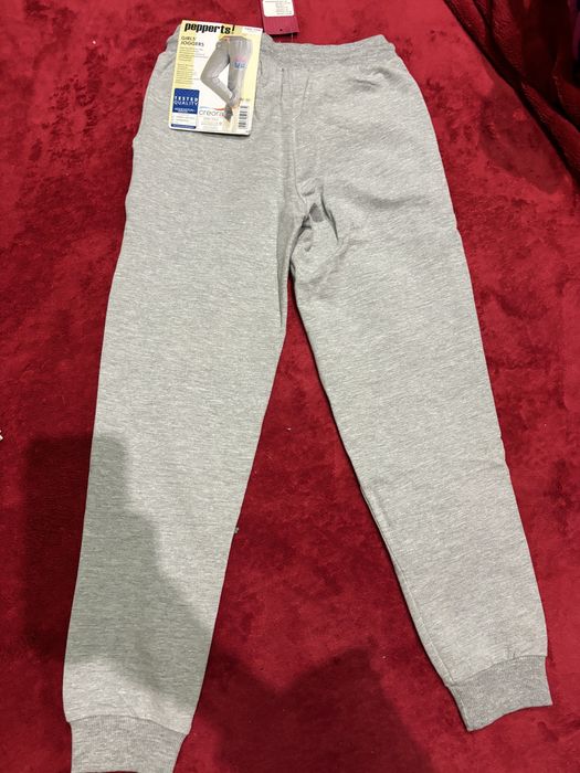 Нови долнища за момиче