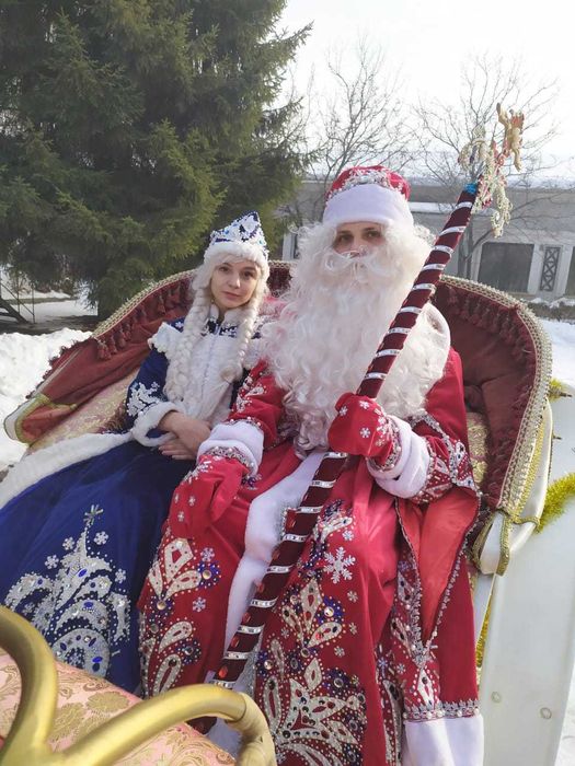 Дед Мороз и Снегурочка