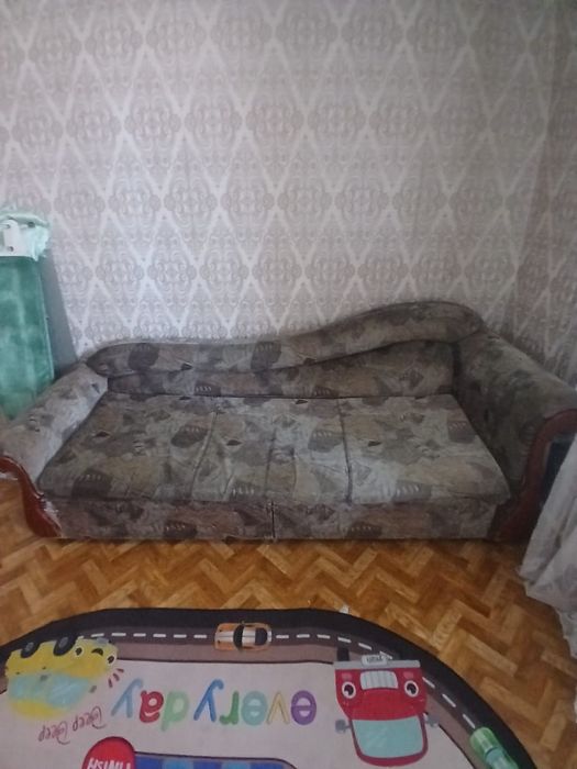 Отдам даром диван
