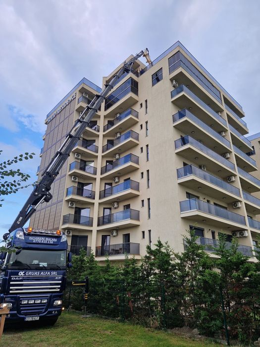 Închirieri camion macara