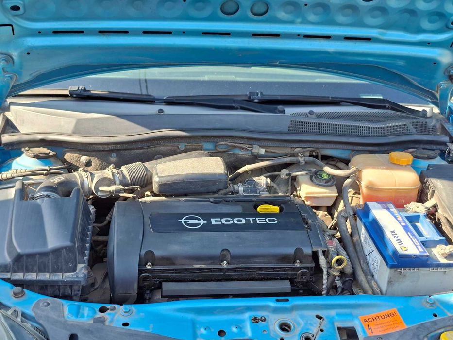 Vând Opel Astra H Hatchback | Semiautomată (Easytronic) |
