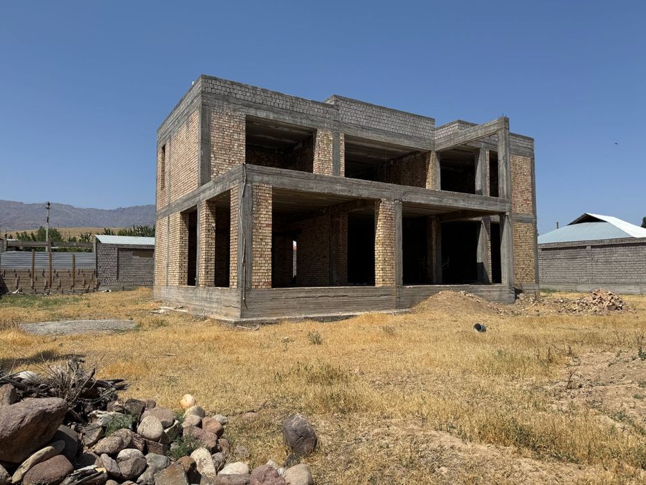 Срочно Продаётся Участок с Коробкой Oq tosh