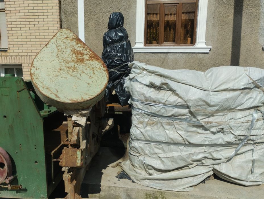 Гелотина Сверлиний  РЕЗБАНАРЕЗНОЙ  Токарний станоклар сотилади