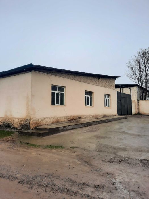 Срочно продаётся нежилое помешение 134 сотк