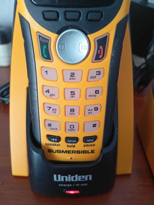 2в1.Продам радиотелефон две трубки на один телефонный номер.