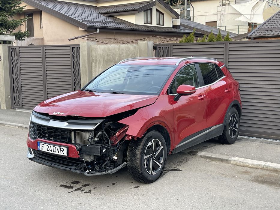 Kia Sportage 1.6Hybrid 4x4 -Usor avariata