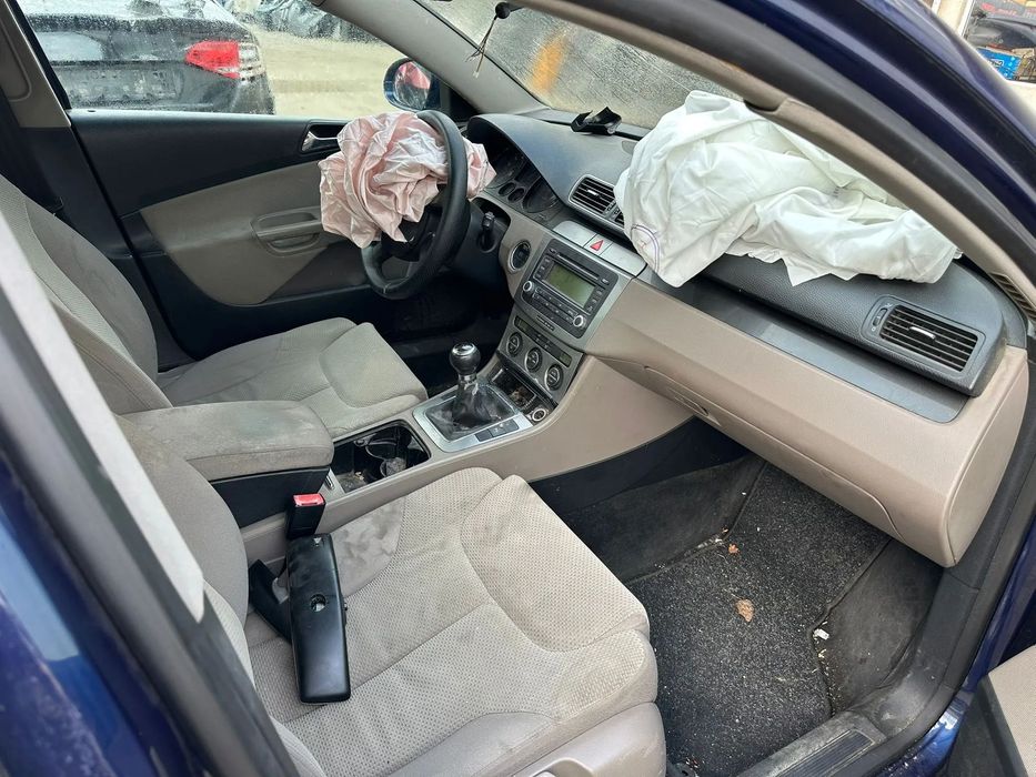 Dezmembrari VW Passat B6 1.6 Benzina / Cod Motor BLF