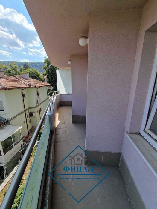 Продава се Тристаен апартамент в Шумен, Добруджански - 101 кв.м за 1313 €/кв.м - Снимка #2
