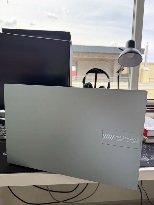 Asus Vivobook ноутбук