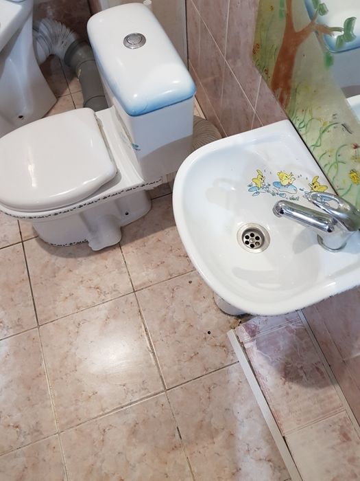 Унитаз и раковина для ребёнка.  Б/у