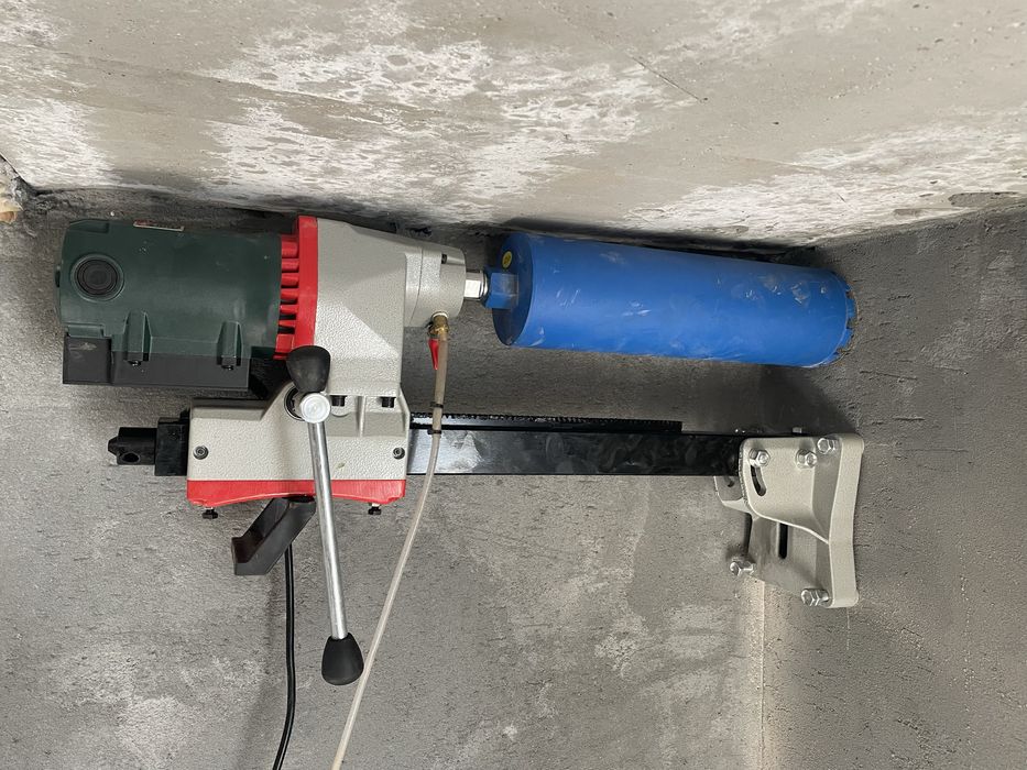 Услуги алмазного бурение