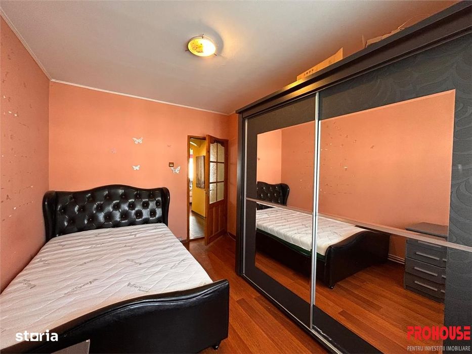 3 Camere decomandat zona GEPEX