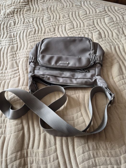 Дамская сумочка через плечо