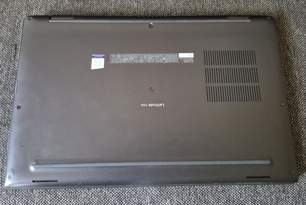 vand laptop Dell Latitude 7520.15.6"FH Touchscreen.i7 1165G7.16 Gb.Ssd 256Gb