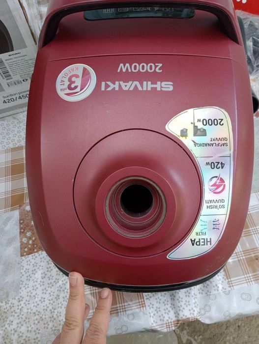 Пылесос Shivaki. 2000W