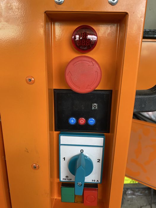 Utilaj injectat fibra de celuloza