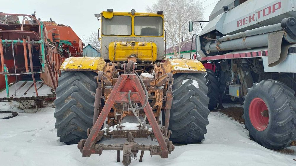 трактор кировец К-700а