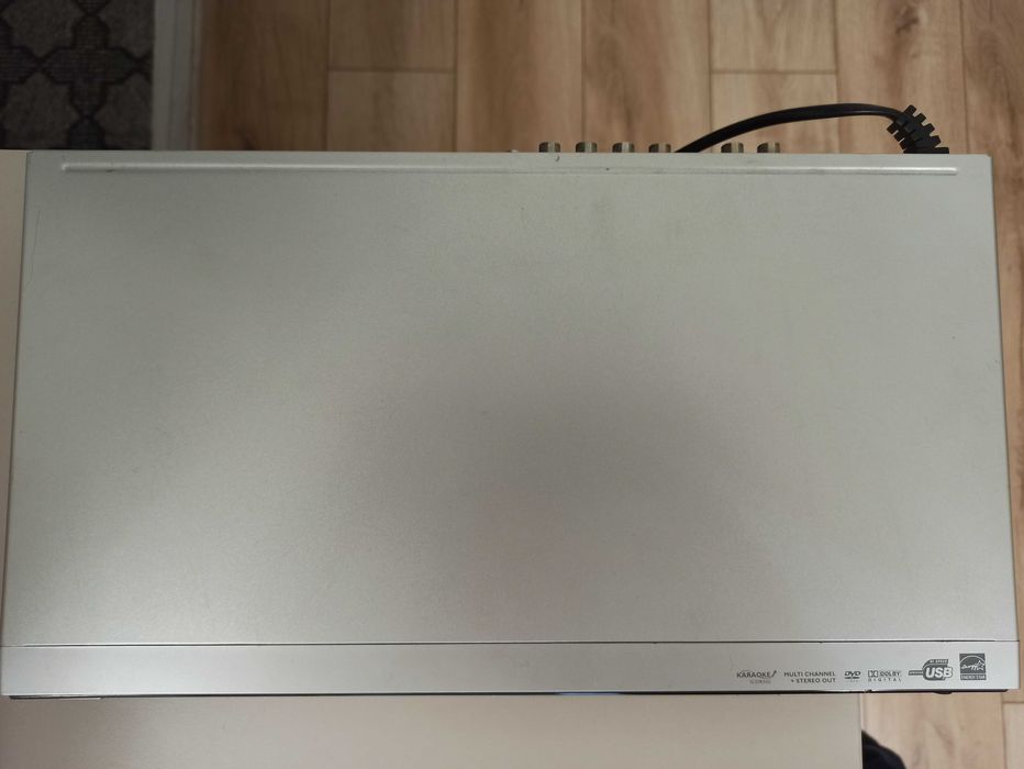 DVD-плеер Philips DVP3266K/51 (с караоке)