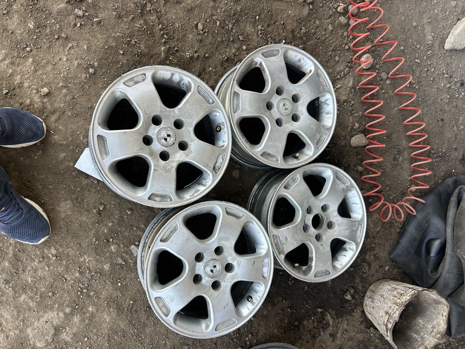 Продаю диски audi R15