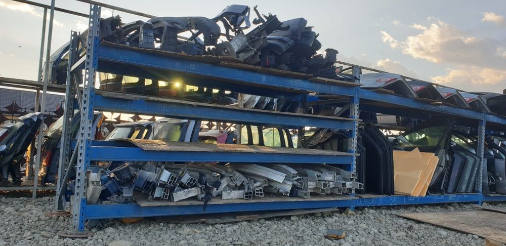 Piese auto dezmembrări Ford Opel Volkswagen Audi Seat  Fiat Mercedes