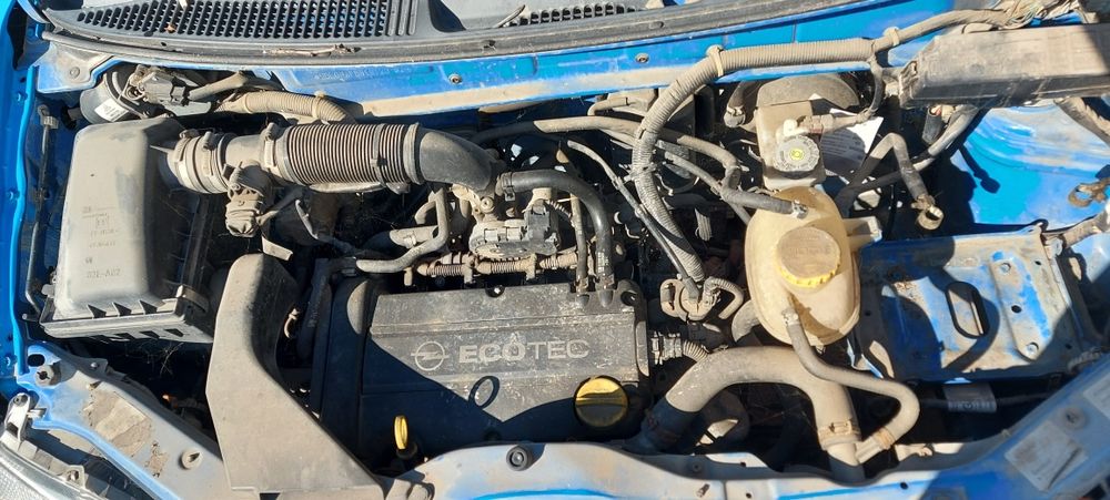 Opel agila 1.2i 2002