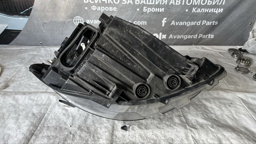 3 броя десен и 1 ляв фар Mercedes Sprinter W910 Full Led