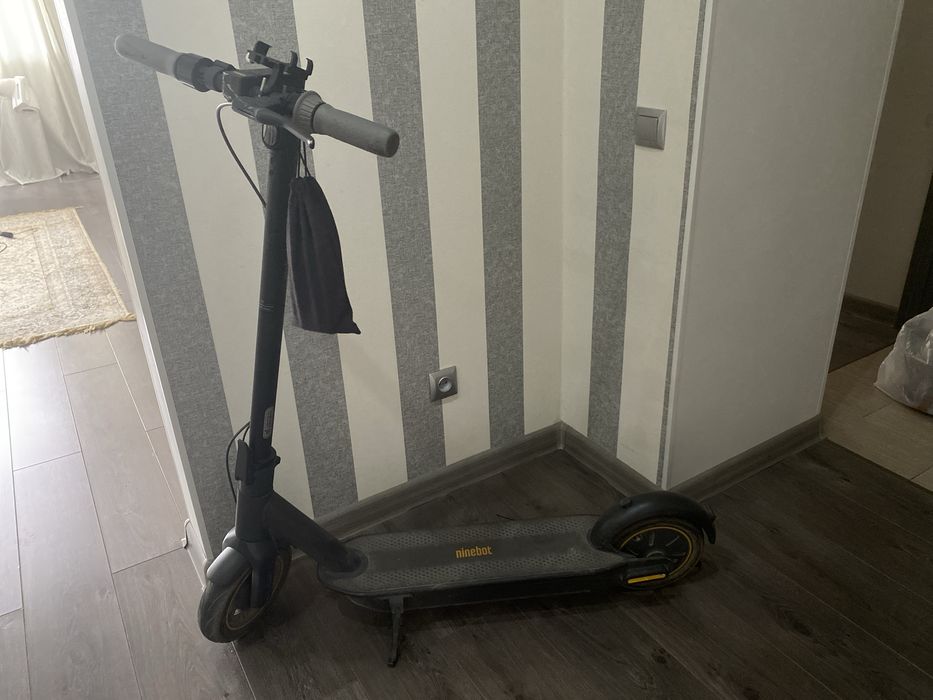 Самокат ninebot отличном состоянии
