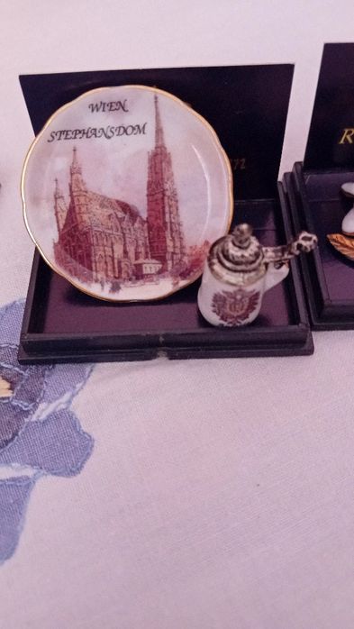 Порцеланови миниатюри