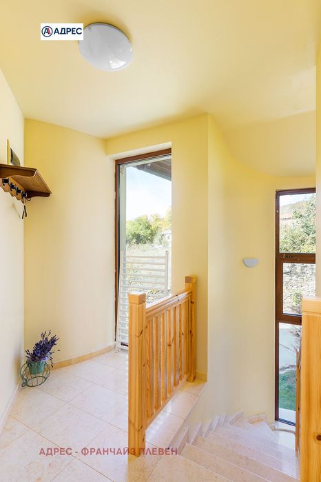 Продава се Къща в с. Гумощник, Област Ловеч - 156 кв.м за 667 €/кв.м - Снимка #11