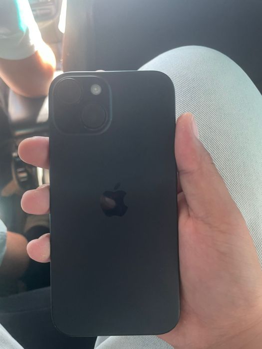 IPhone 15 с гаранти