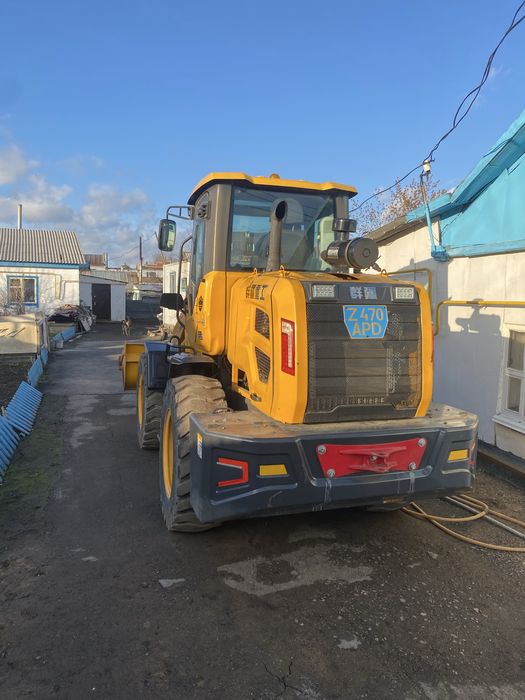 Продам фронтальный погрузчик