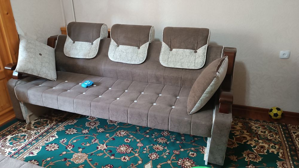 Диван, мебель мягкая гостиная