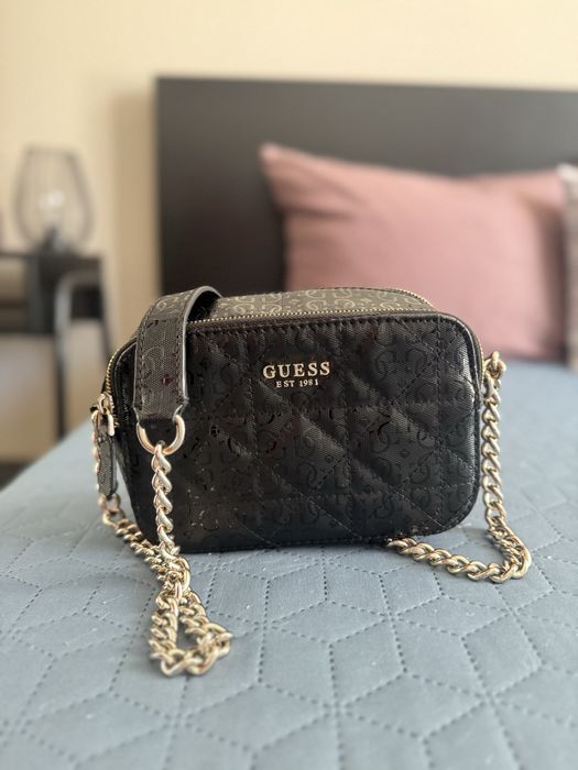 Чанта Guess