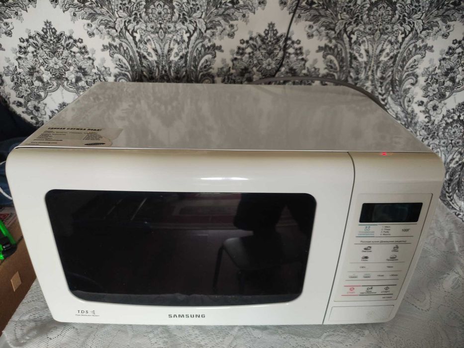 Продам микроволновку SAMSUNG